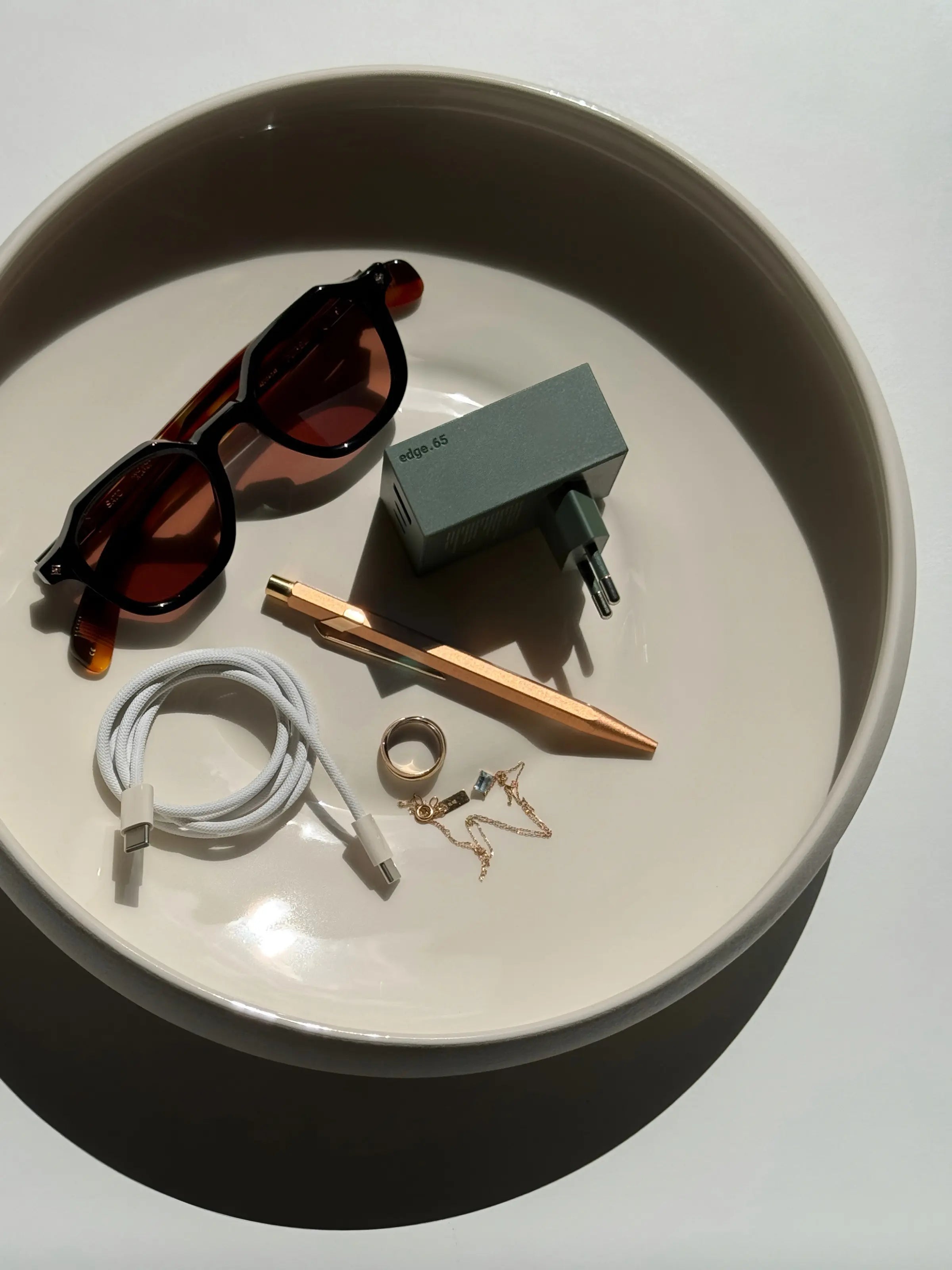 edge.65 (65 Watt) USB Ladegerät. Farbe: Forest